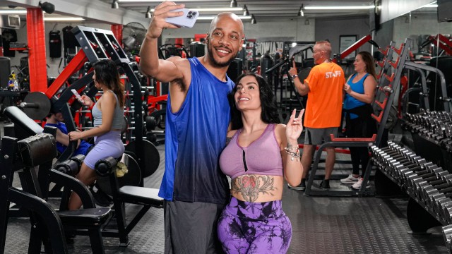 Ein nicht so heimlicher öffentlicher Fitnessstudio-Knall